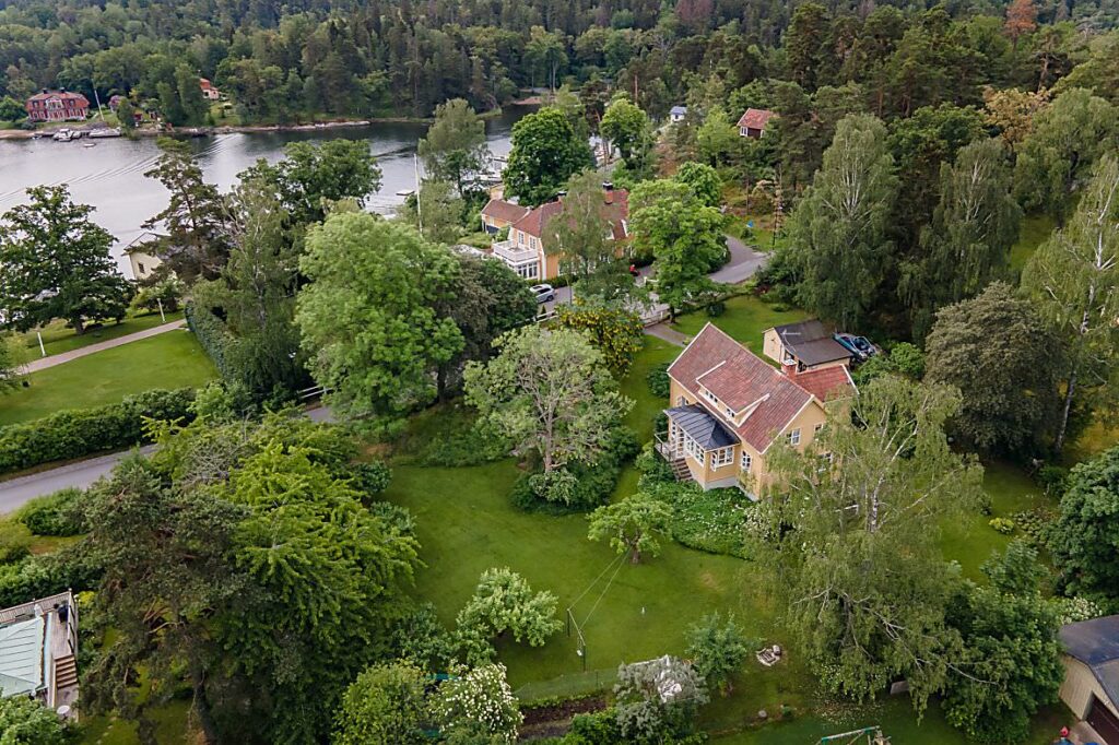 4. Målning av fasad Villa Värmdö Torsby